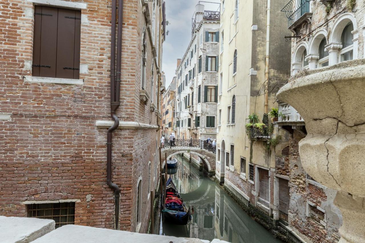 Gondola Luxury - Campo Santi Filippo E Giacomo By Wonderful Italy 威尼斯 外观 照片