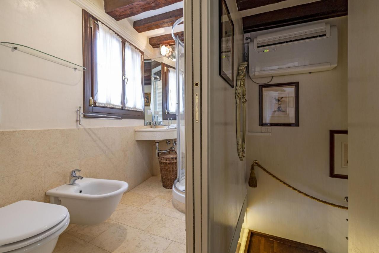 Gondola Luxury - Campo Santi Filippo E Giacomo By Wonderful Italy 威尼斯 外观 照片